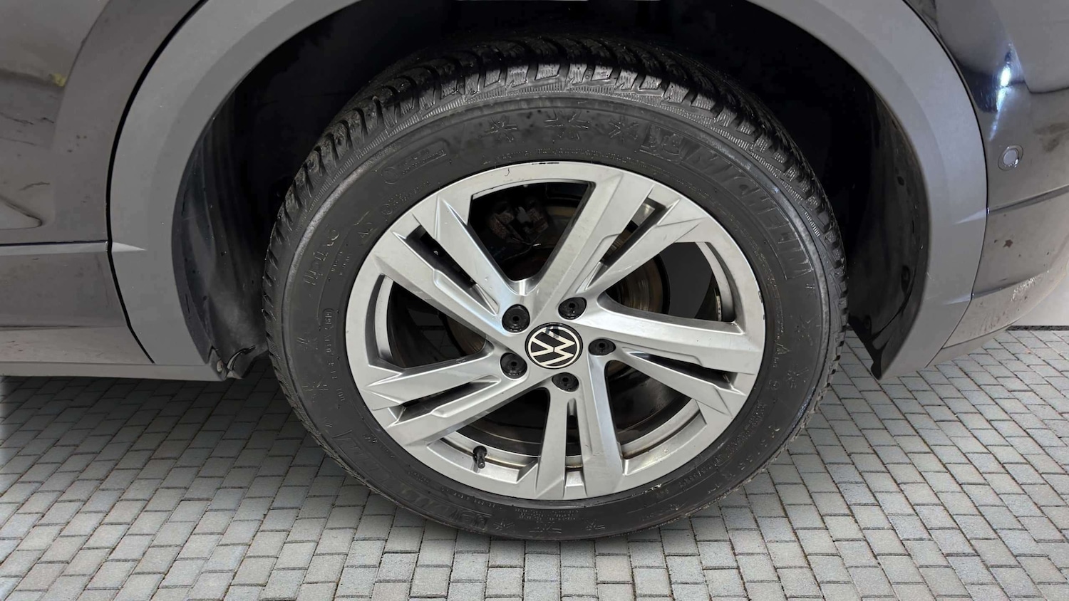 Used Volkswagen T-Roc 2023 for sale - 77648804: Photo 8