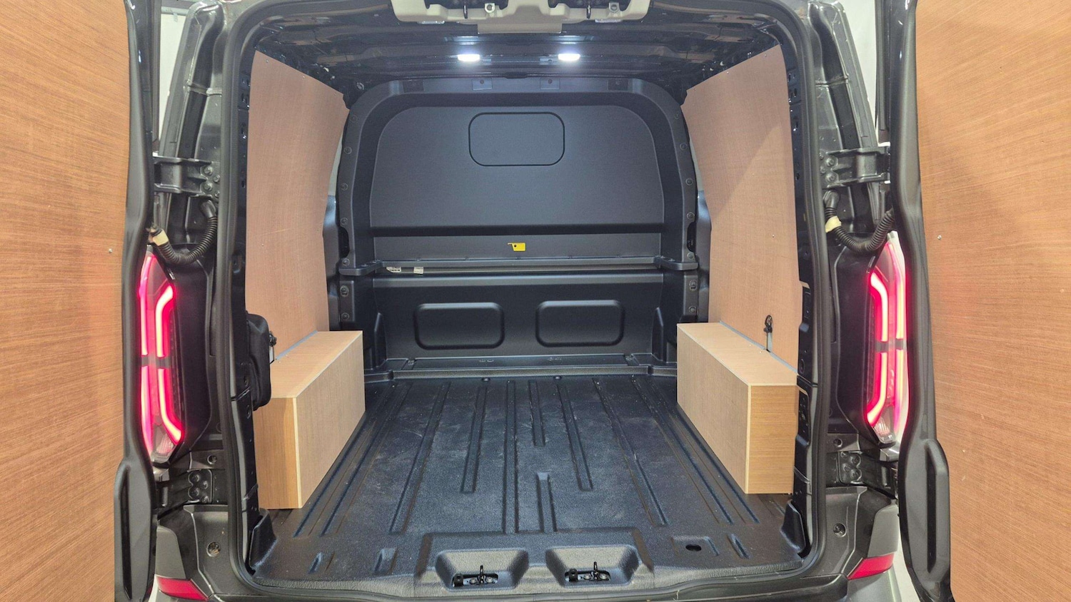 Used Ford E-Transit 2024 for sale - 75993891: Photo 13