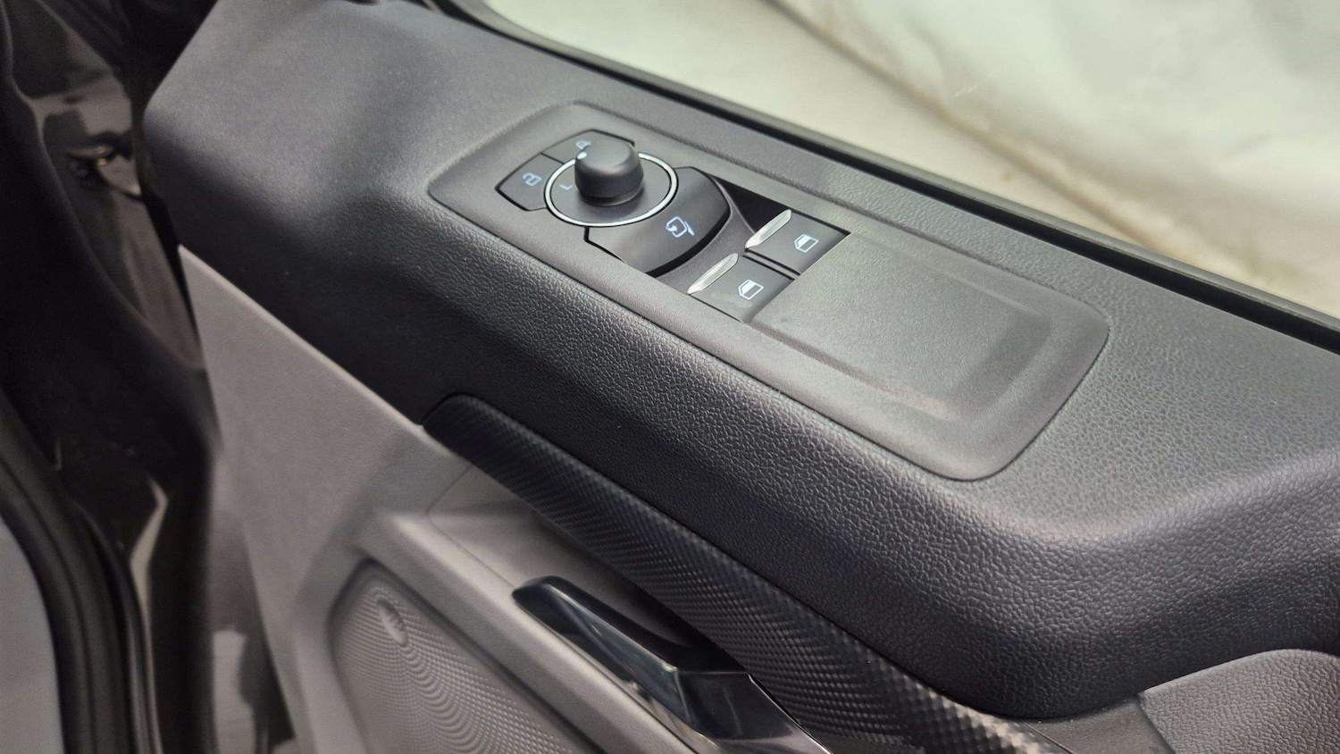 Used Ford E-Transit 2024 for sale - 75993891: Photo 19