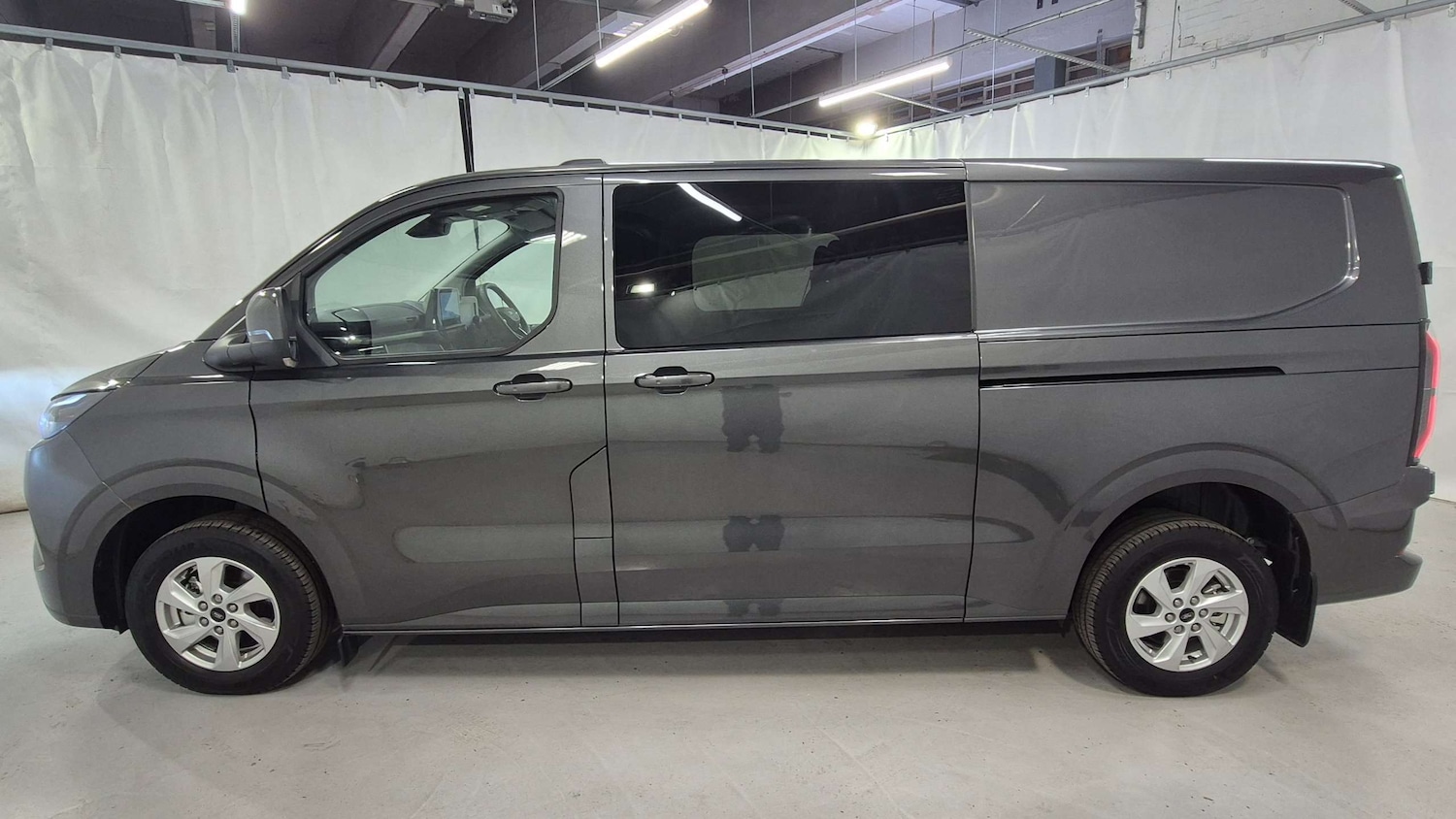 Used Ford E-Transit 2024 for sale - 75993891: Photo 7