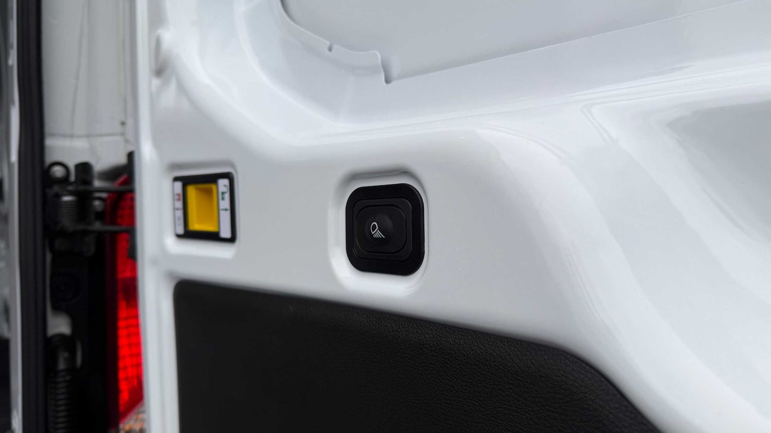 Used Ford E-Transit for sale - 76390574: Photo 19