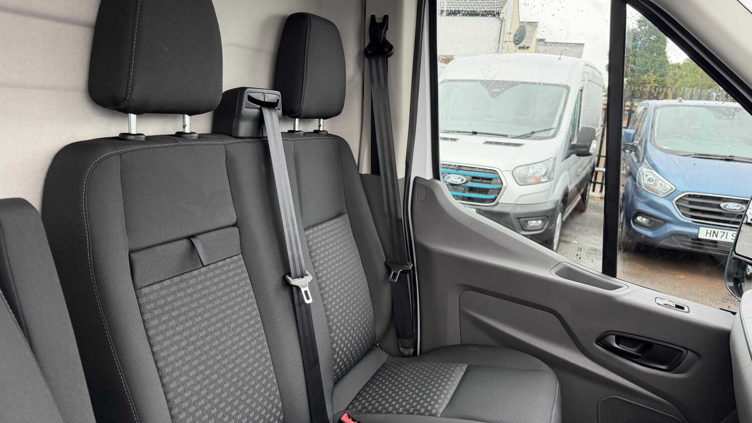 Used Ford E-Transit for sale - 76390574: Photo 28