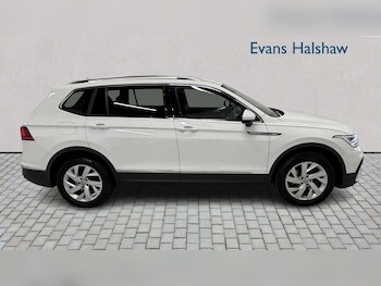 Used Volkswagen Tiguan Allspace 2023 for sale - 78666399: Photo