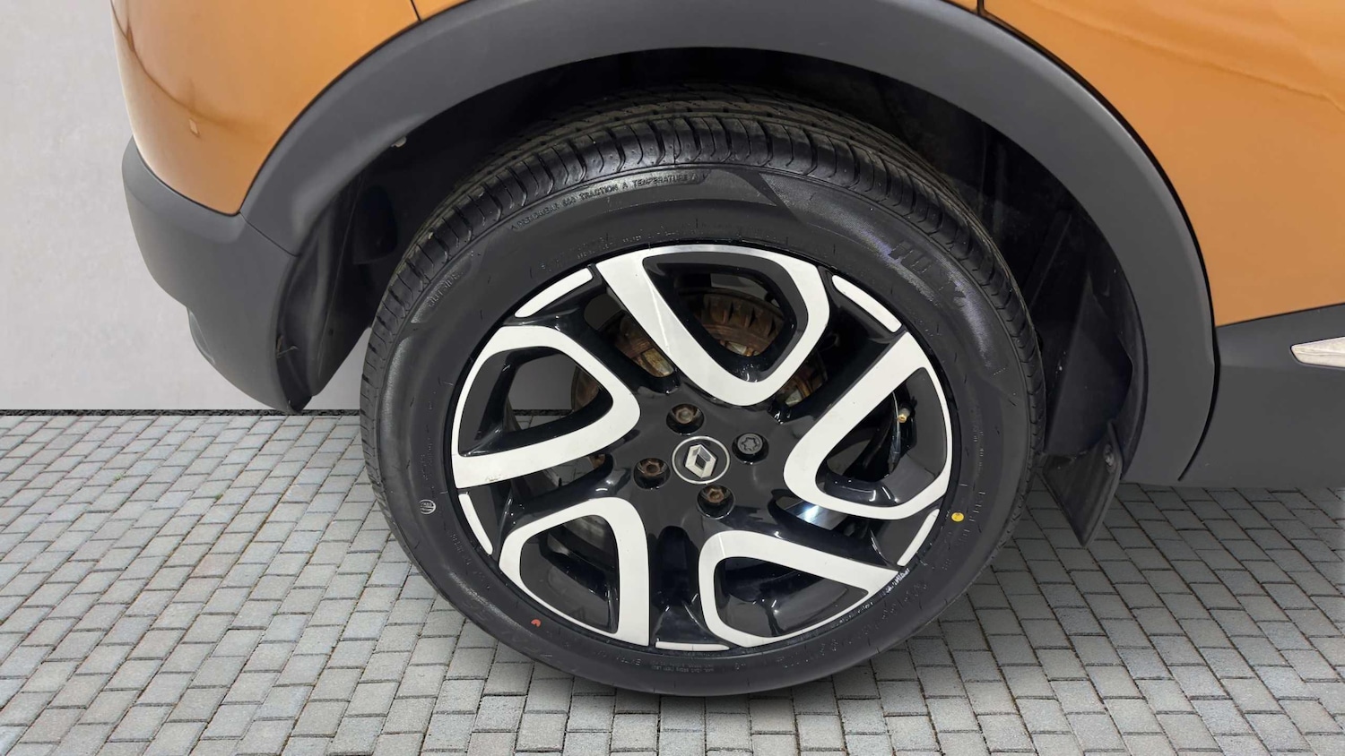 Used Renault Captur 2018 for sale - 77500364: Photo 11