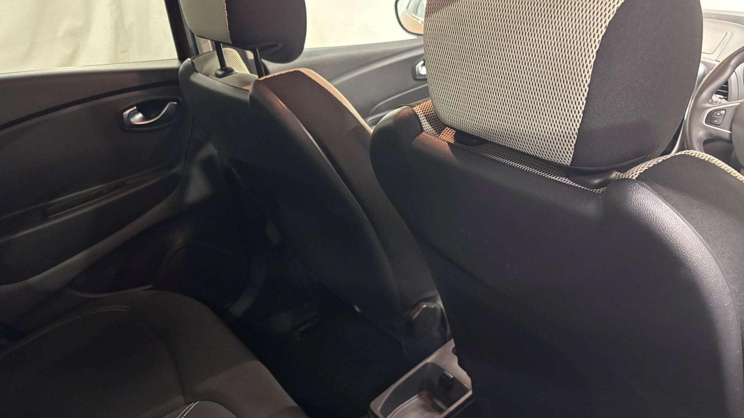 Used Renault Captur 2018 for sale - 77500364: Photo 15