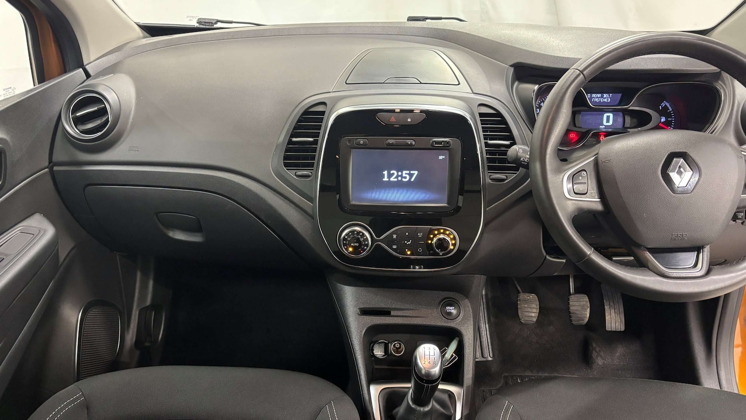 Used Renault Captur 2018 for sale - 77500364: Photo 17
