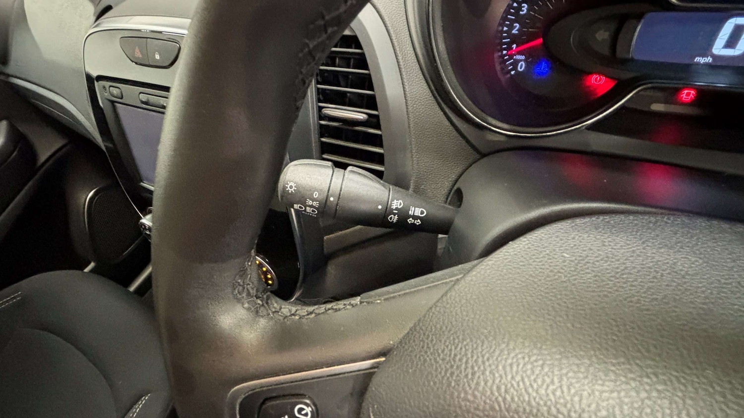 Used Renault Captur 2018 for sale - 77500364: Photo 23