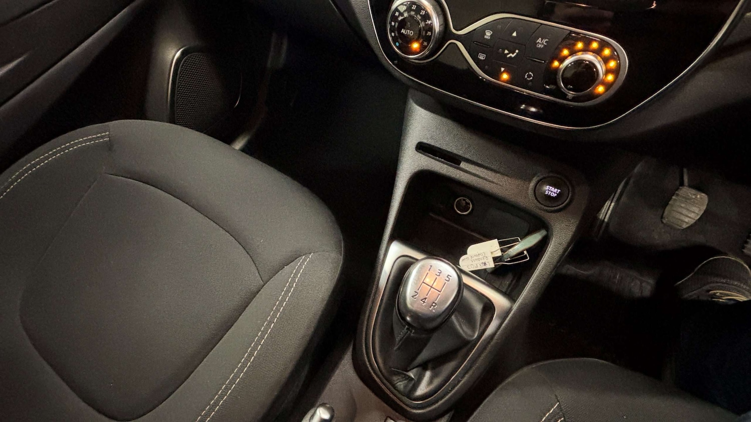 Used Renault Captur 2018 for sale - 77500364: Photo 24