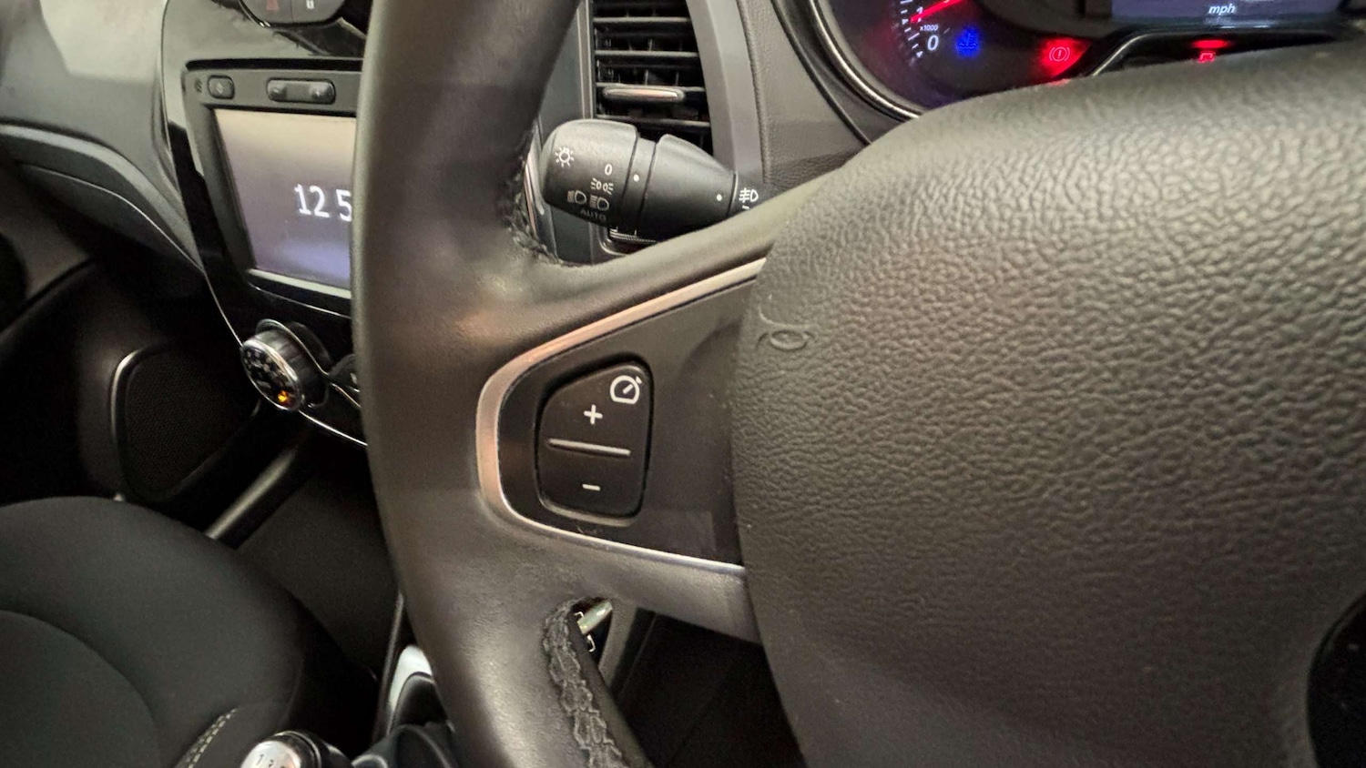 Used Renault Captur 2018 for sale - 77500364: Photo 25