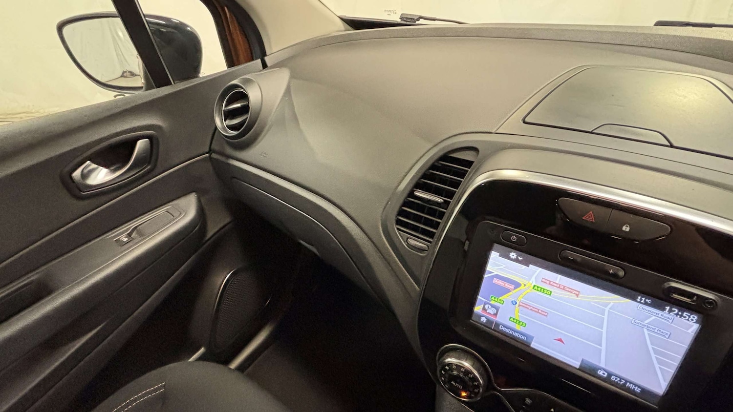 Used Renault Captur 2018 for sale - 77500364: Photo 30