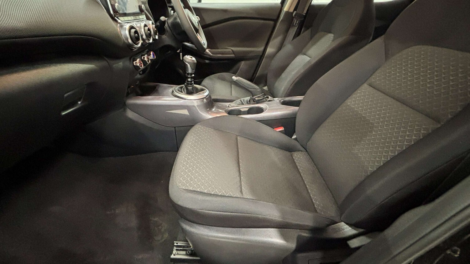 Used Nissan Juke 2022 for sale - 77741119: Photo 31