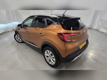 Used Renault Captur 2020 for sale - 75390513: Photo