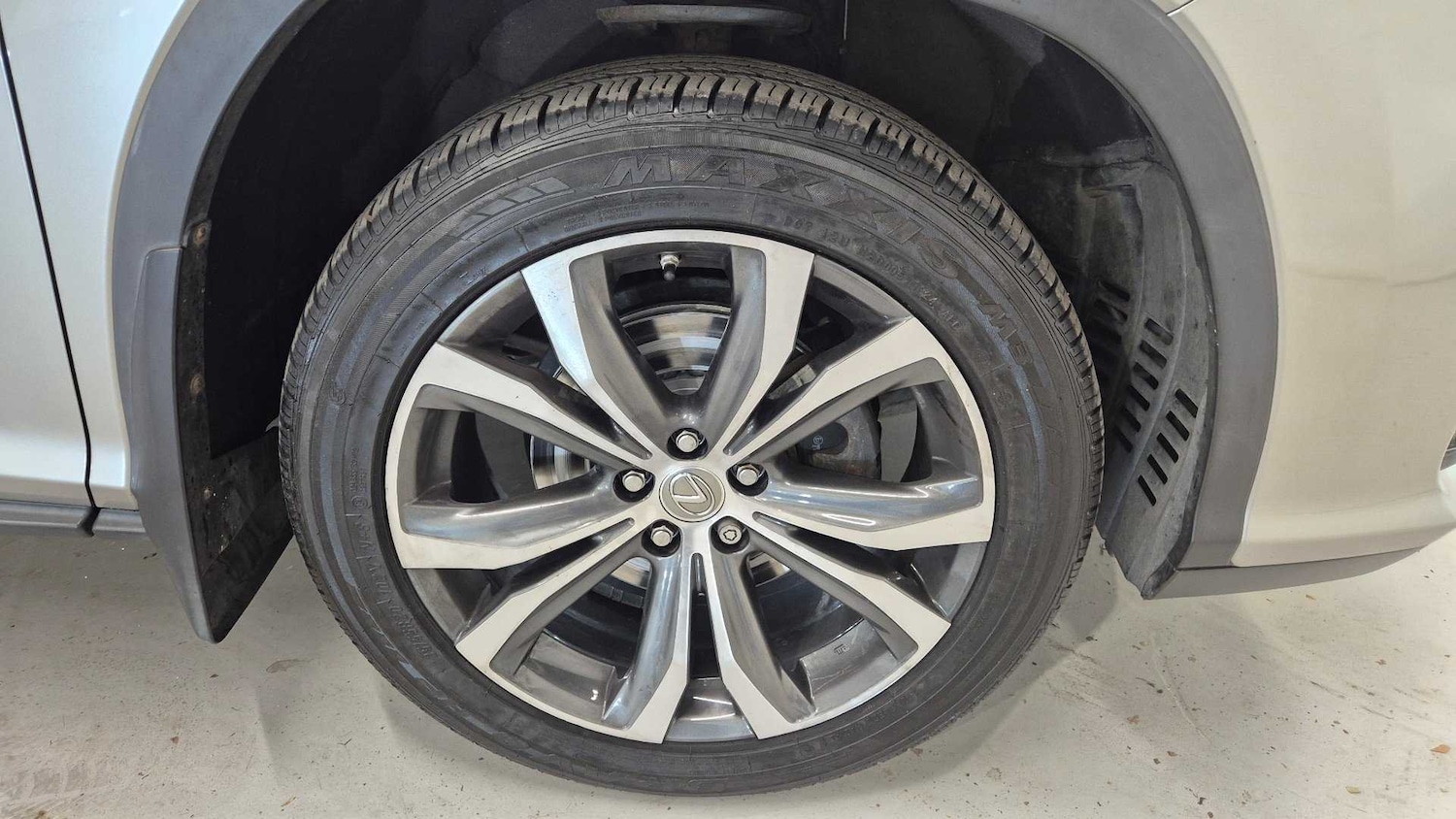 Used Lexus RX 2018 for sale - 76100635: Photo 10