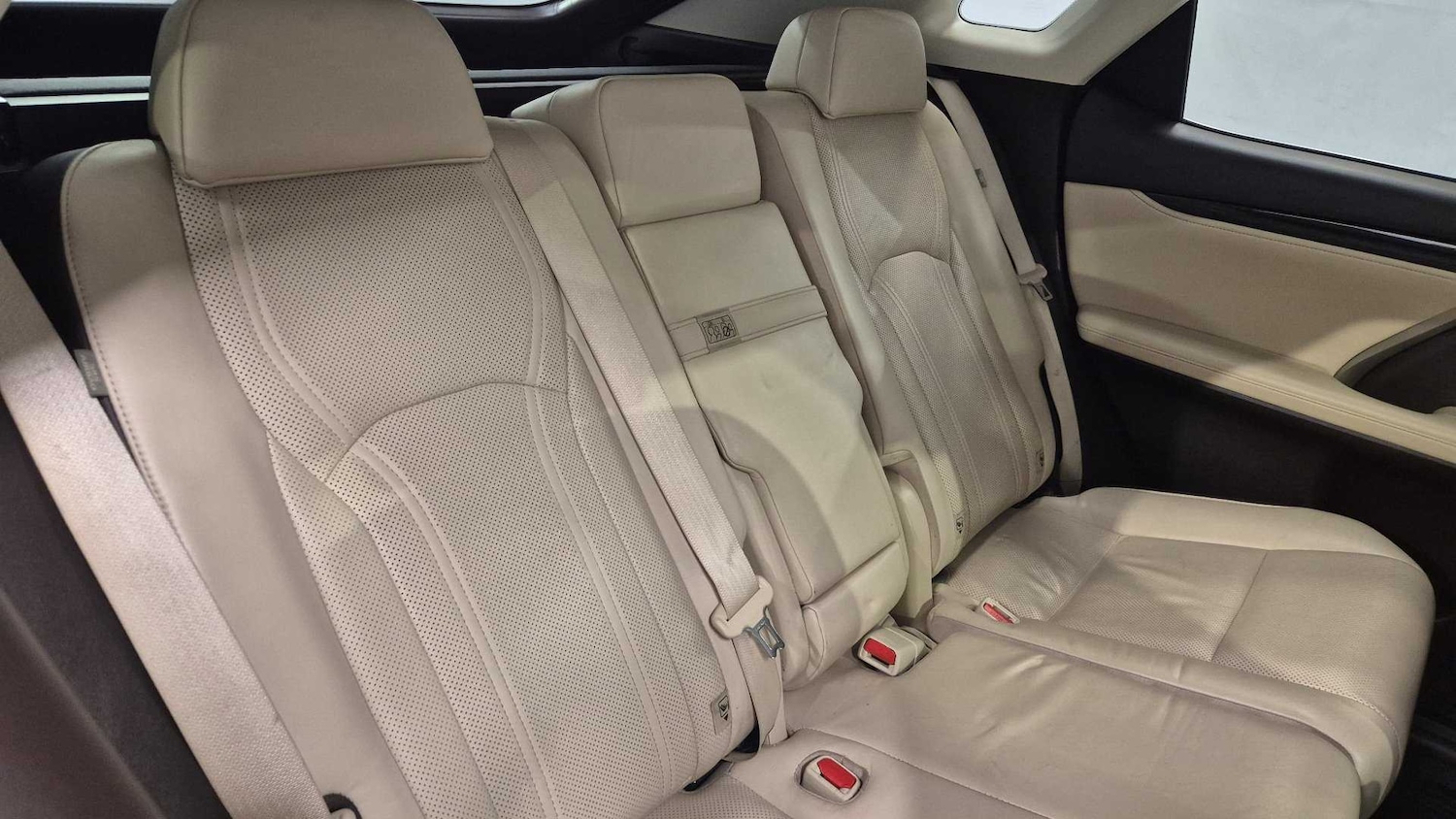 Used Lexus RX 2018 for sale - 76100635: Photo 15