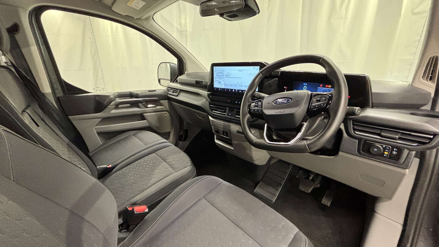 Used Ford Tourneo Custom 2024 for sale - 76459897: Photo 13