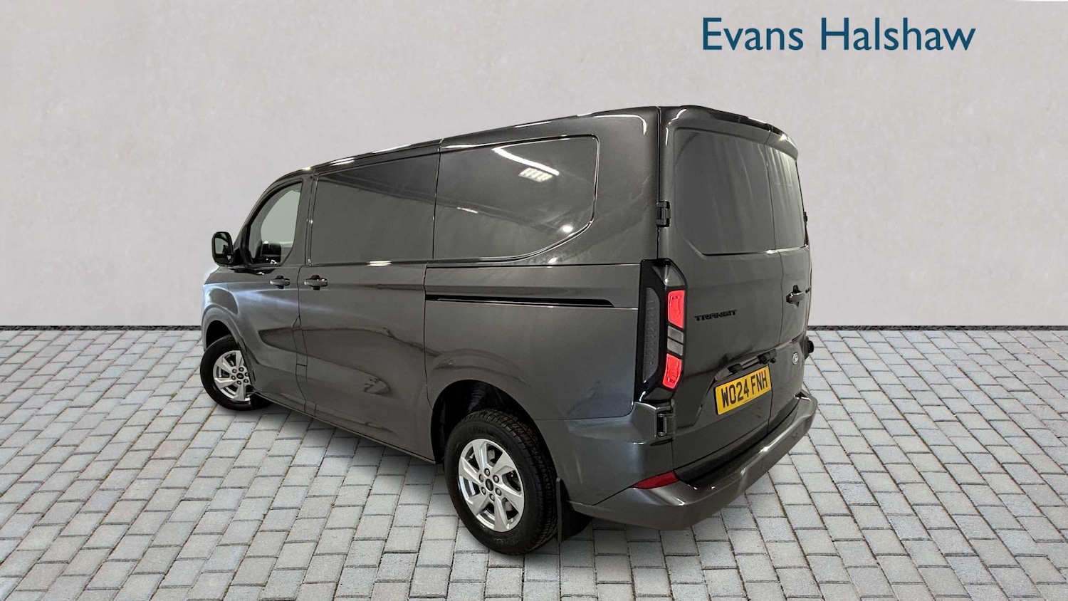 Used Ford Transit Custom 2024 for sale - 77270316: Photo 3