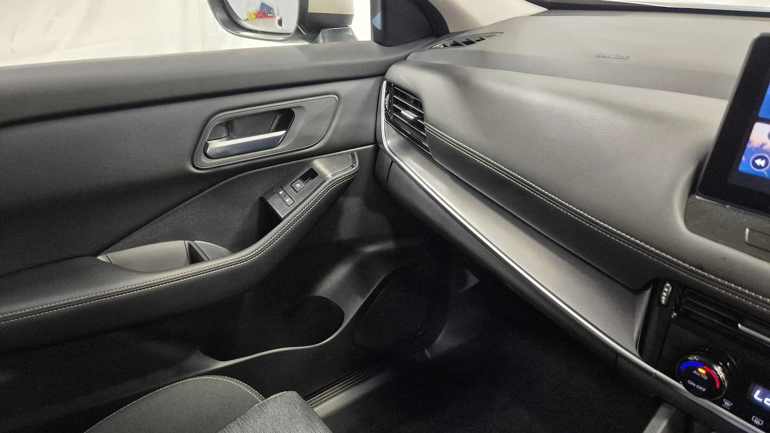 Used Nissan X-Trail 2024 for sale - 76691989: Photo 33