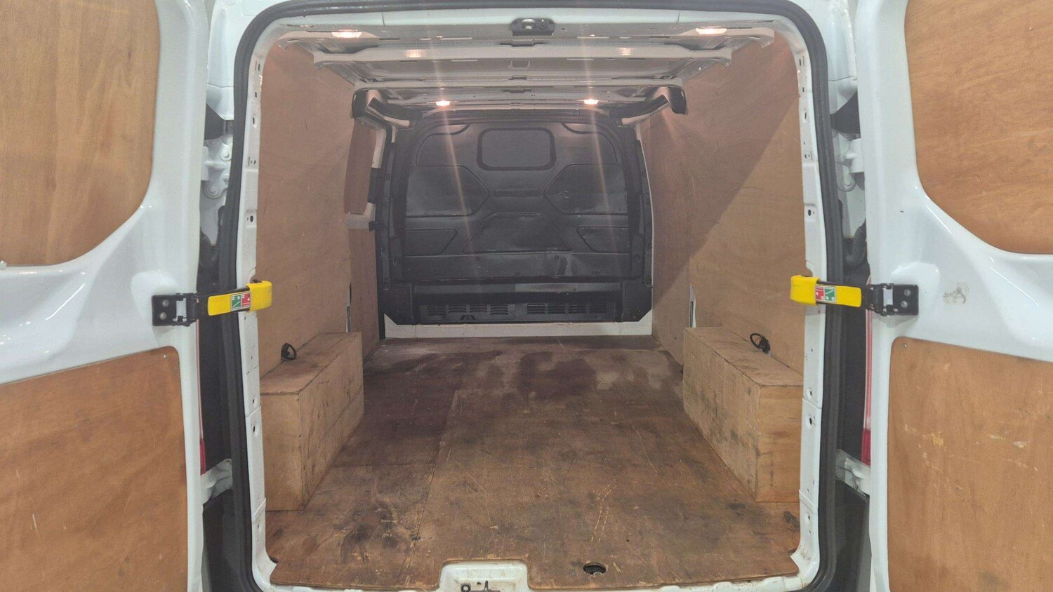Used Ford Transit Custom 2023 for sale - 75772387: Photo 13