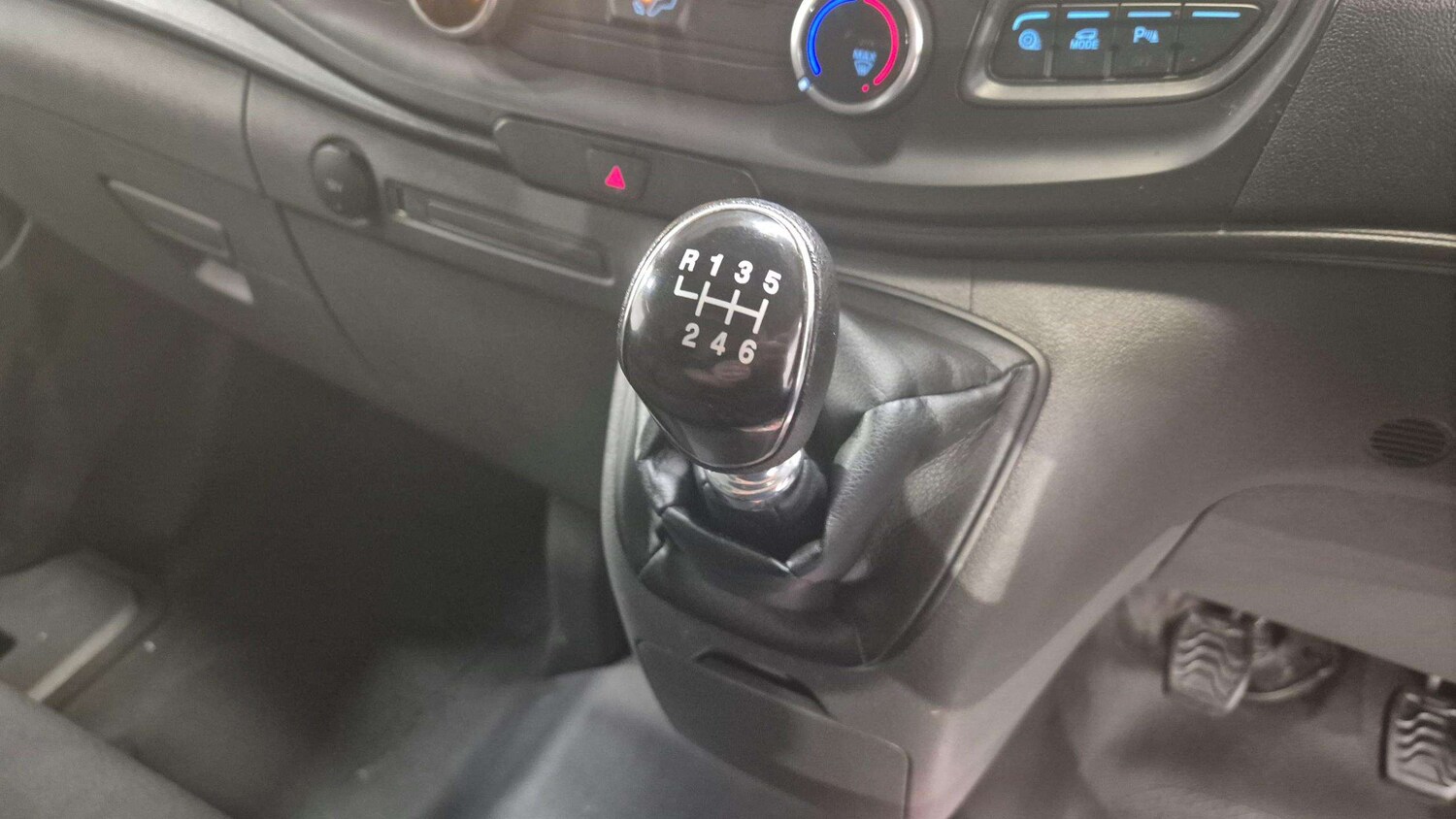 Used Ford Transit Custom 2023 for sale - 75772387: Photo 22