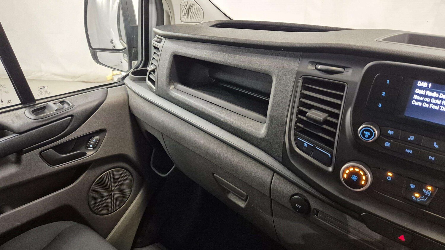 Used Ford Transit Custom 2023 for sale - 75772387: Photo 26