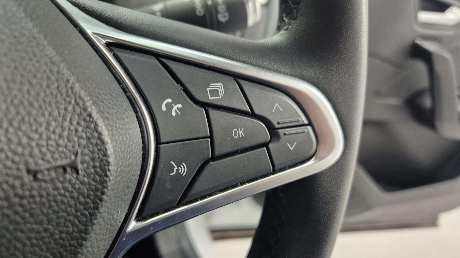 Used Renault Captur 2020 for sale - 76442398: Photo 23