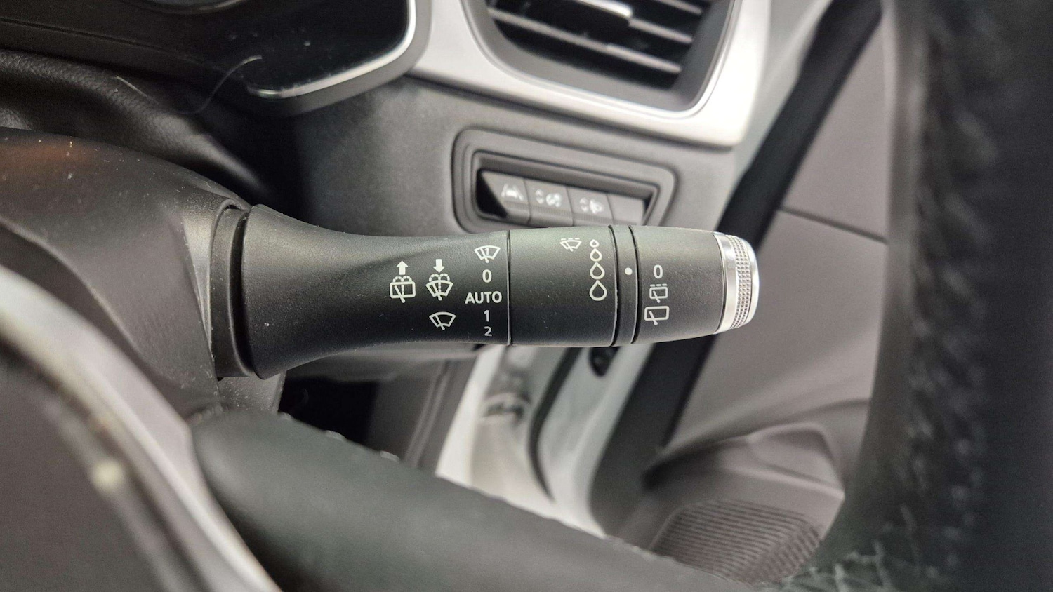 Used Renault Captur 2020 for sale - 76442398: Photo 24