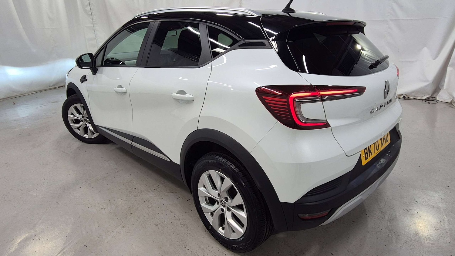 Used Renault Captur 2020 for sale - 76442398: Photo 3