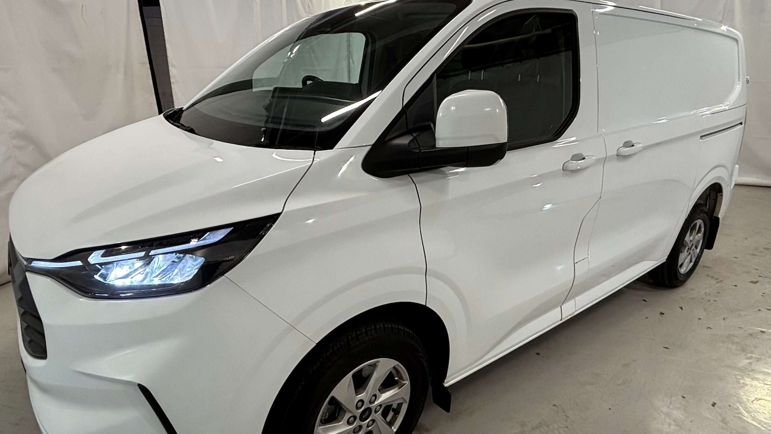 Used Ford Transit Custom 2024 for sale - 77443322: Photo 30