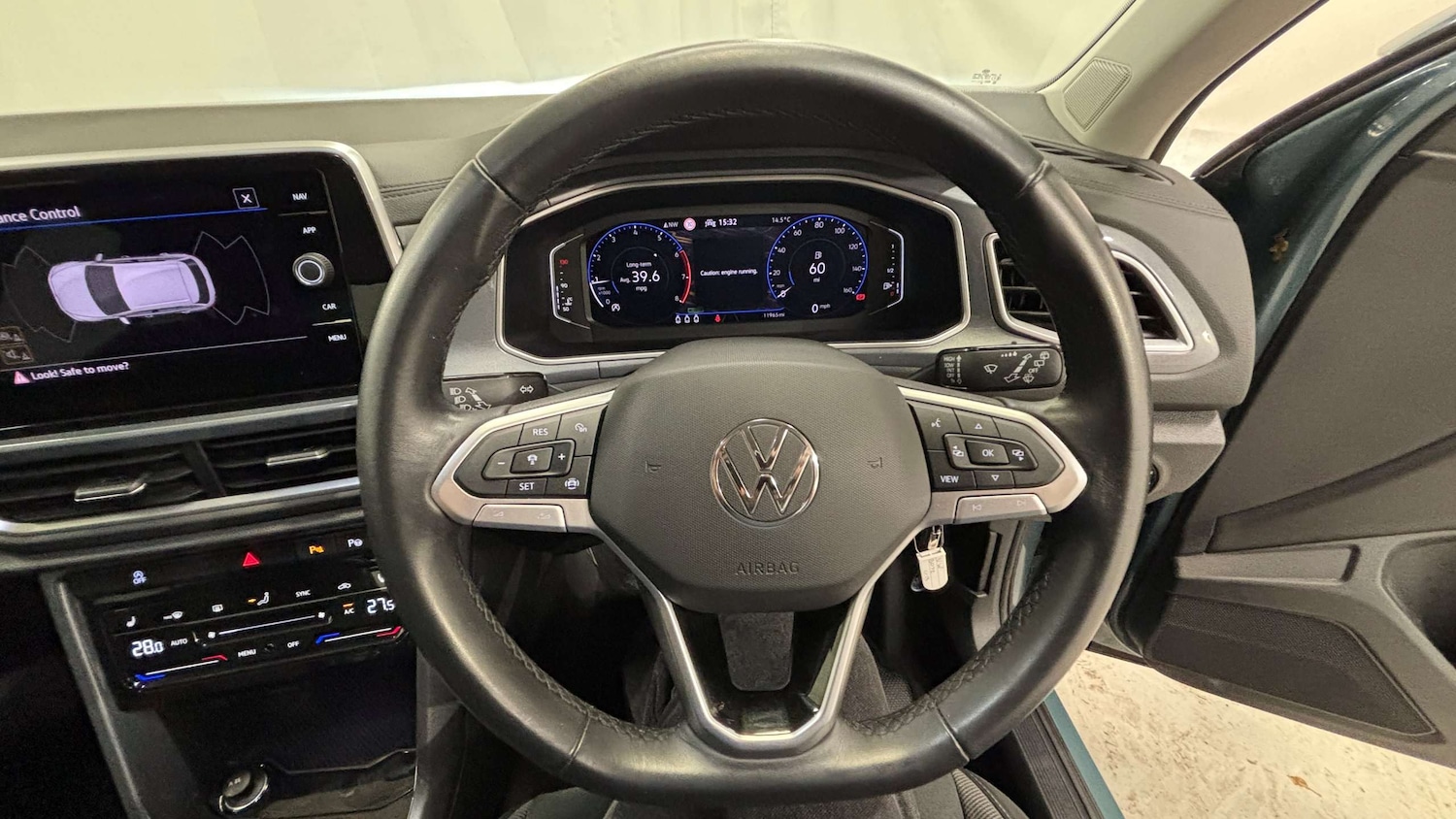 Used Volkswagen T-Roc 2022 for sale - 76929106: Photo 21