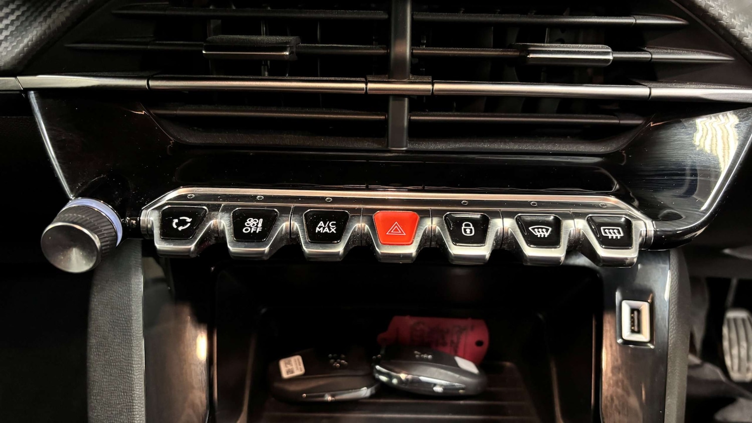 Used Peugeot 208 for sale - 77485457: Photo 26