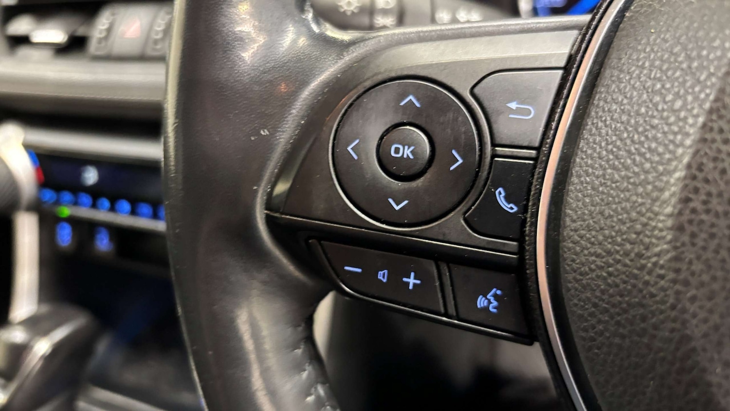 Used Toyota RAV4 2019 for sale - 77083080: Photo 26