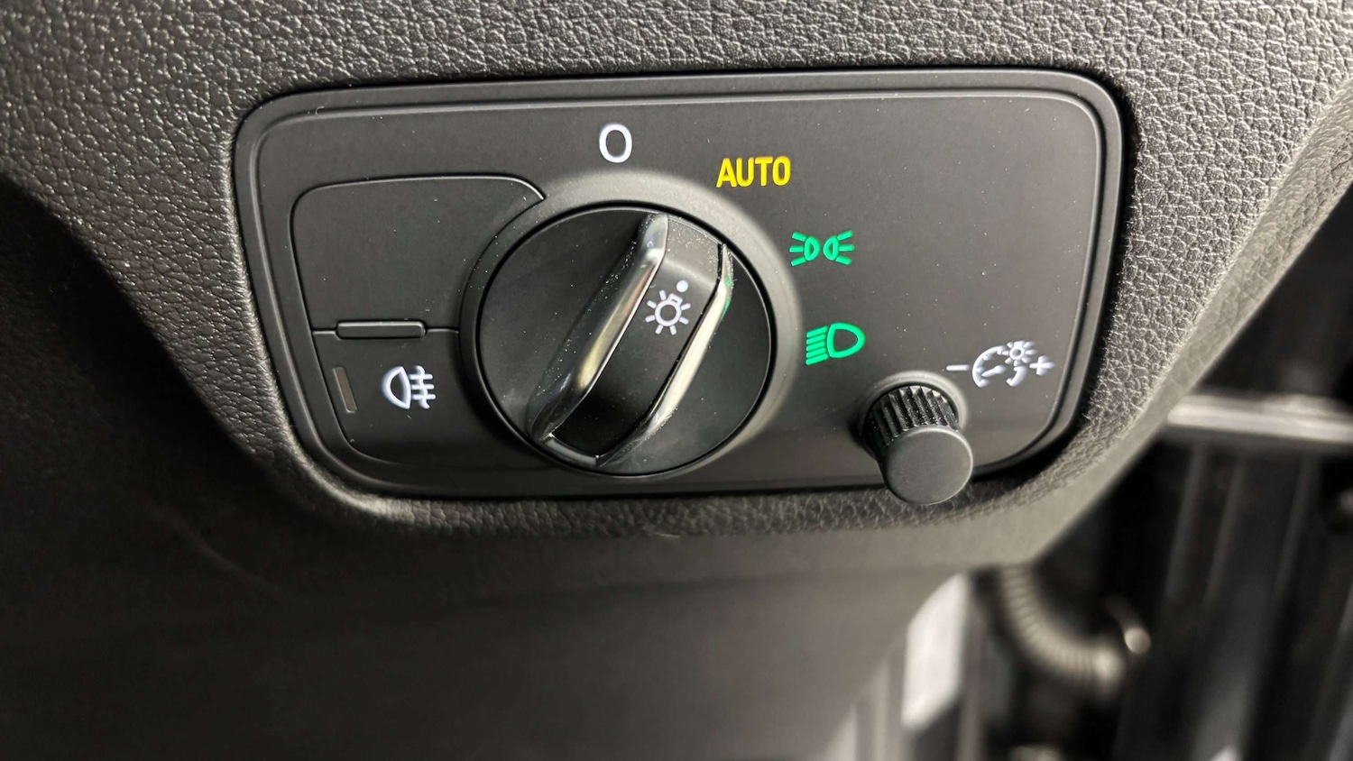 Used Audi Q2 2025 for sale - 78187937: Photo 19