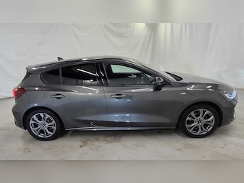 Used Ford Focus 2023 for sale - 75435148: Photo