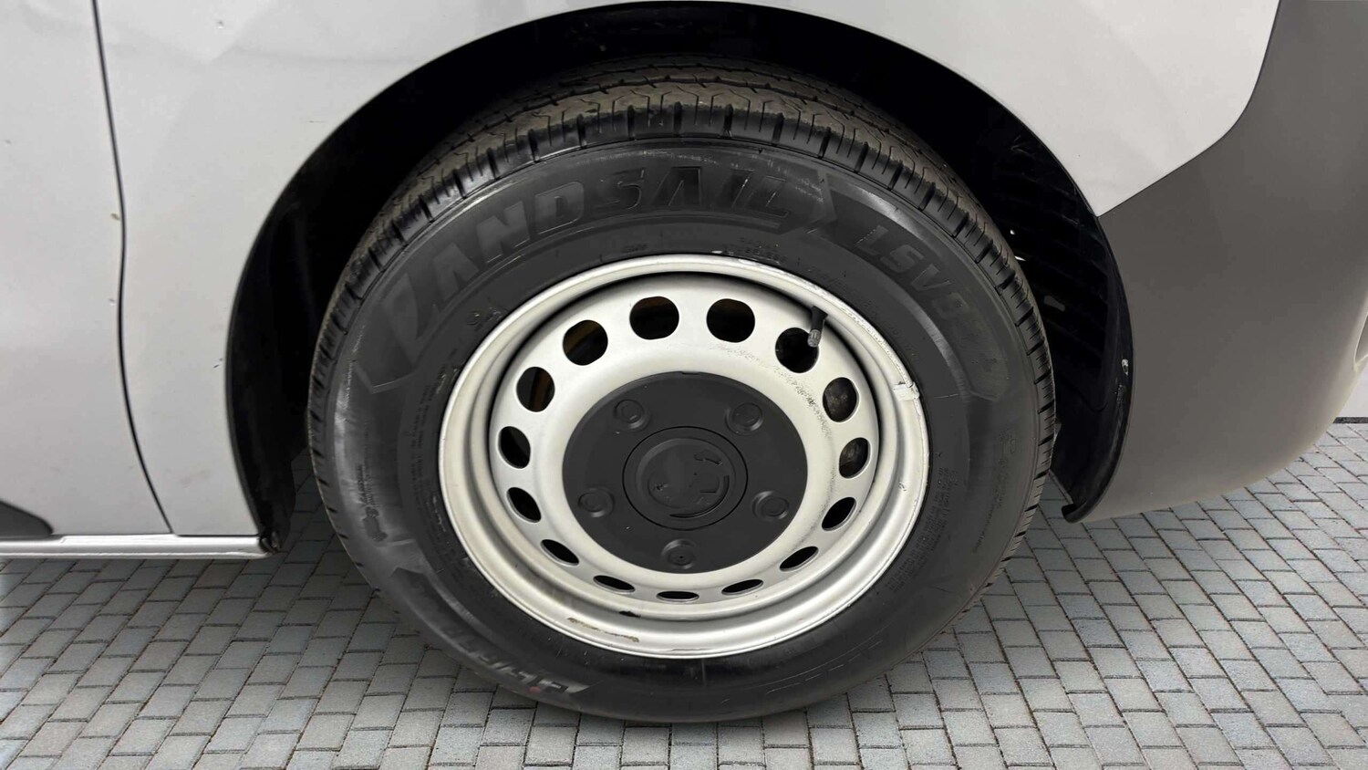 Used Vauxhall Vivaro 2022 for sale - 77615302: Photo 10