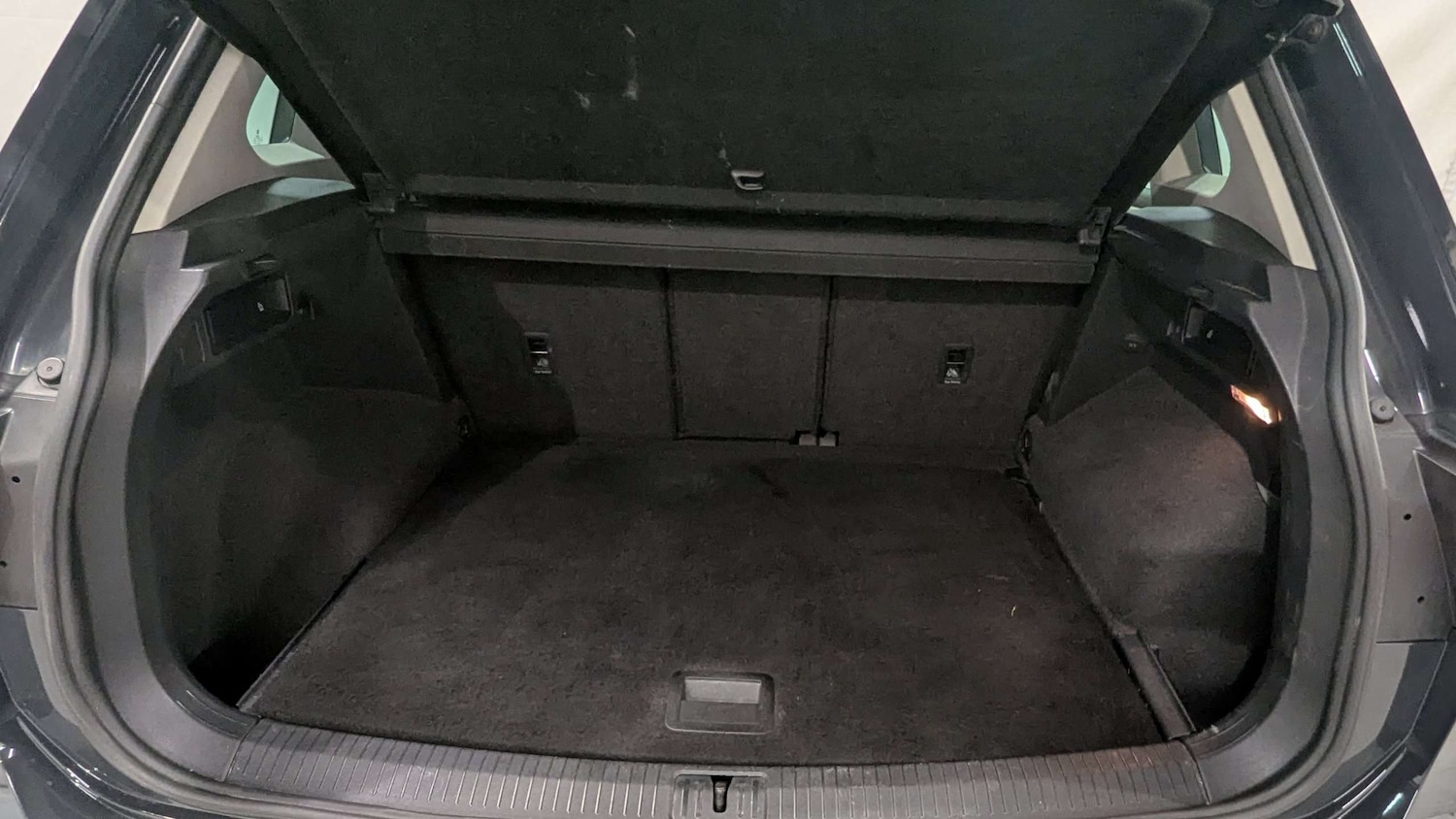 Used Volkswagen Tiguan 2019 for sale - 76967843: Photo 31