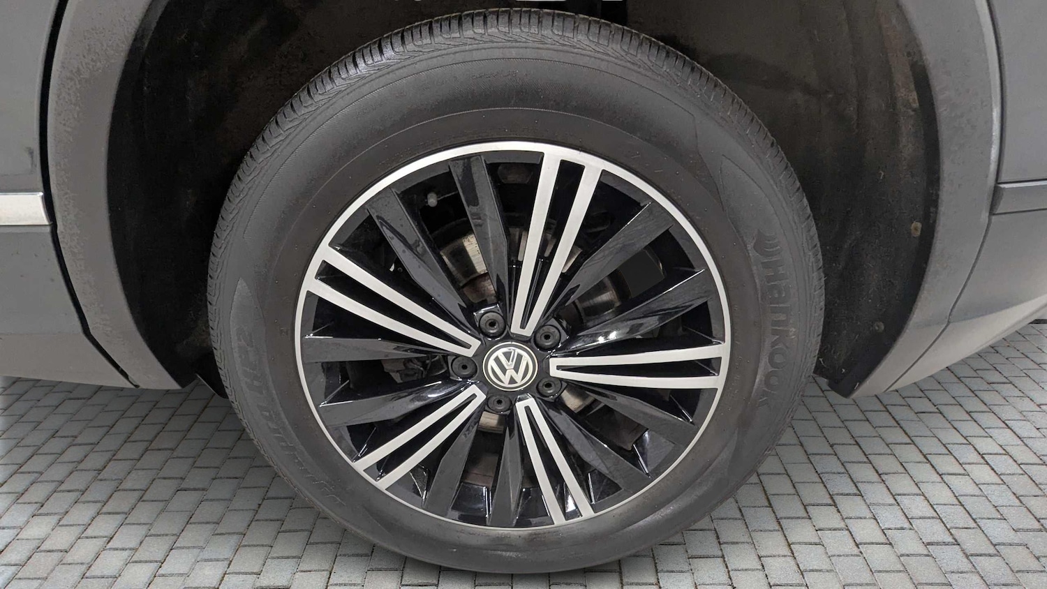 Used Volkswagen Tiguan 2019 for sale - 76967843: Photo 9