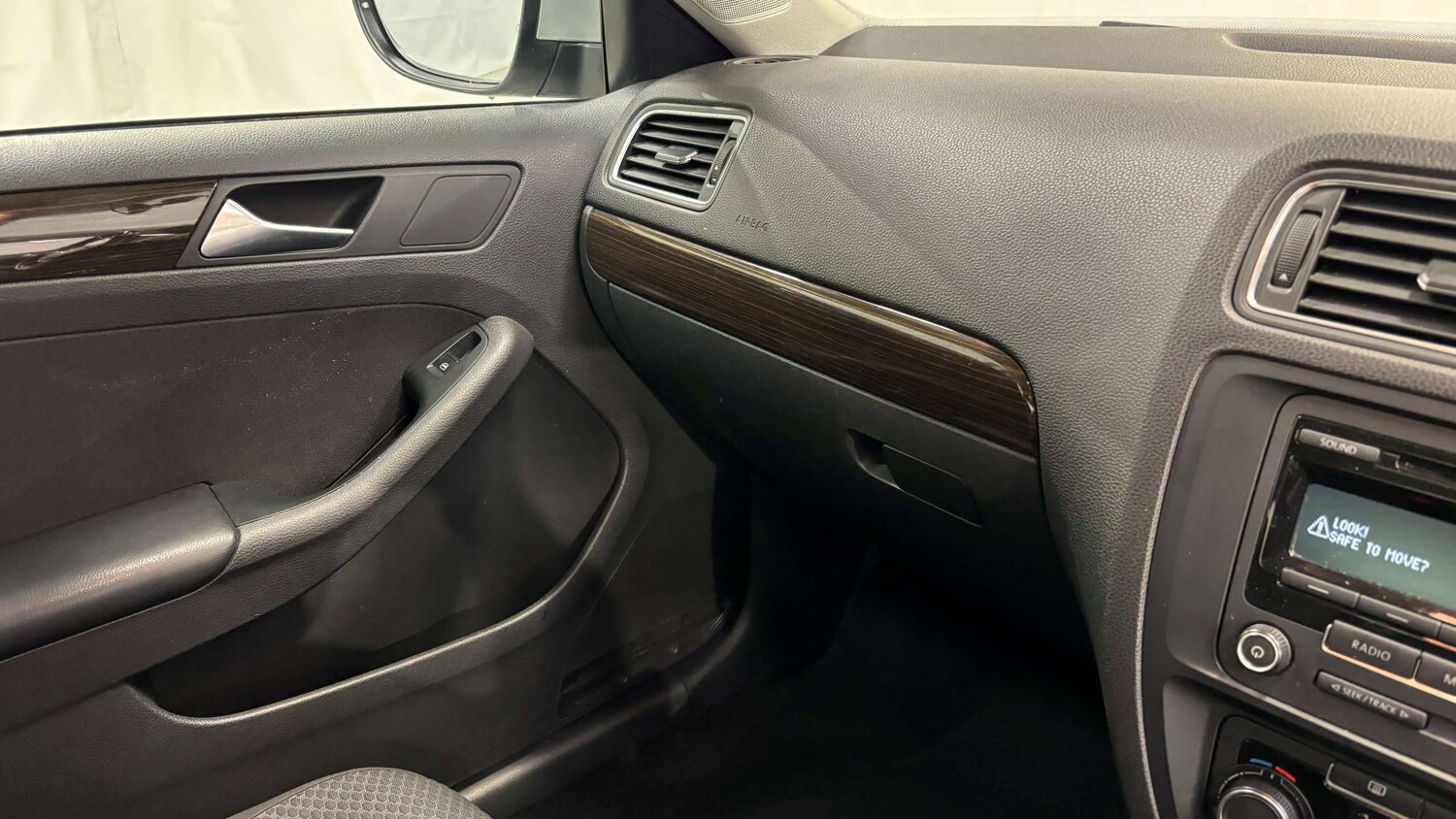 Used Volkswagen Jetta 2015 for sale - 77194561: Photo 31