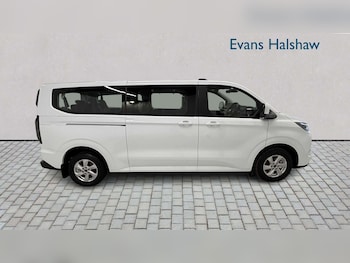 Used Ford Tourneo Custom 2026 for sale - 78407323: Photo