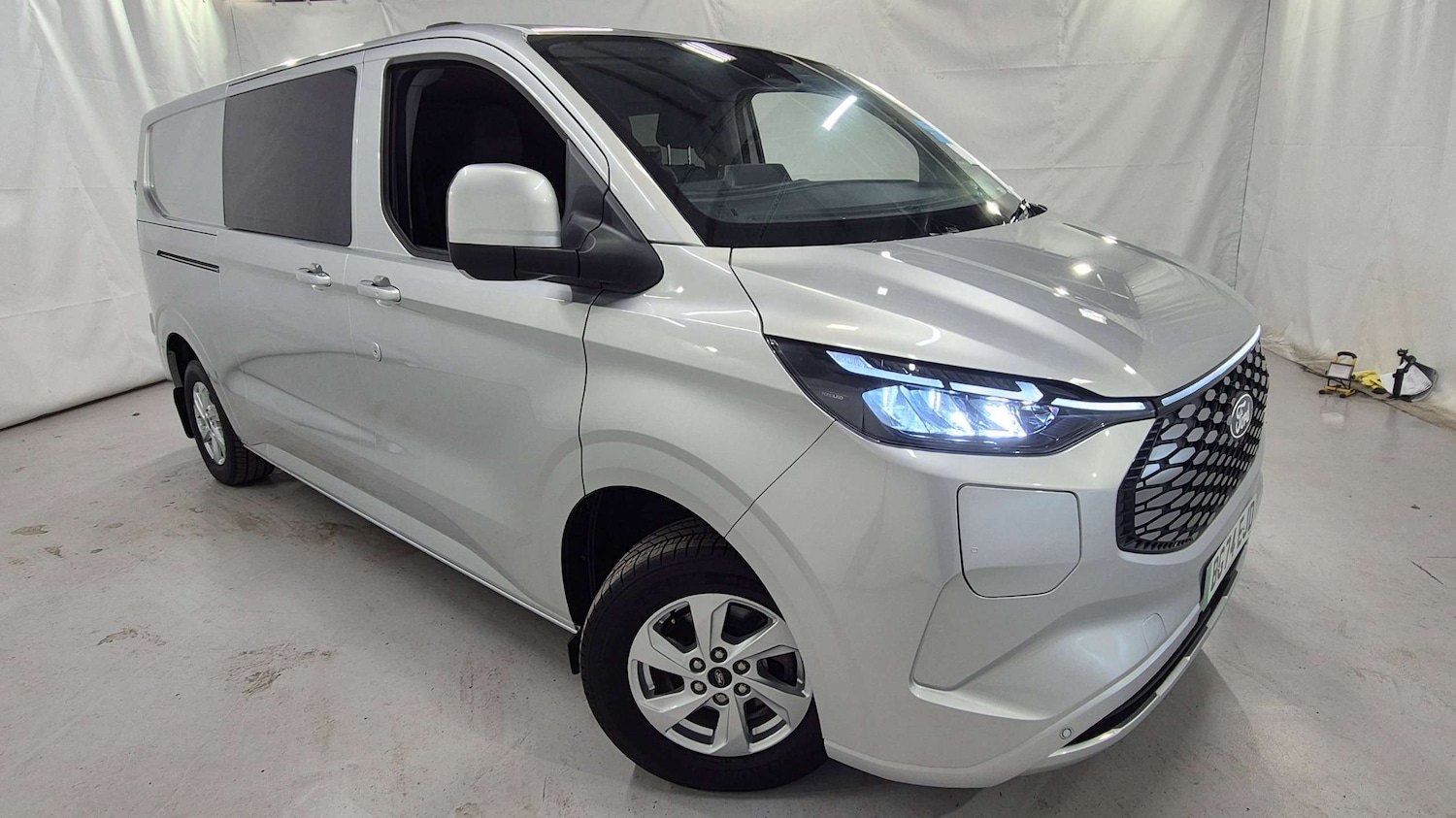 Used Ford Transit Custom 2024 for sale - 76088103: Photo 1