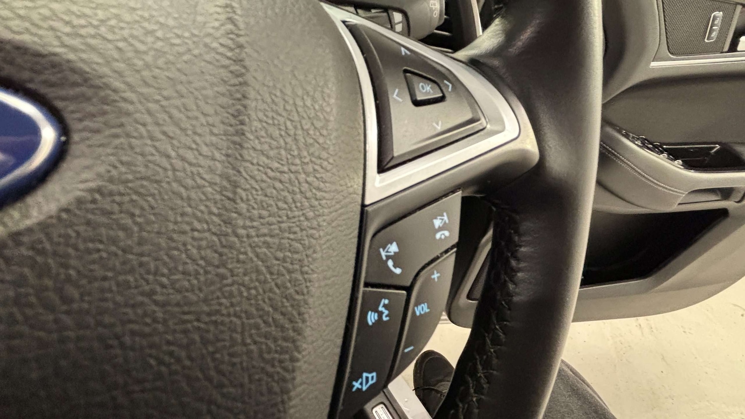 Used Ford S-Max 2019 for sale - 76587741: Photo 24