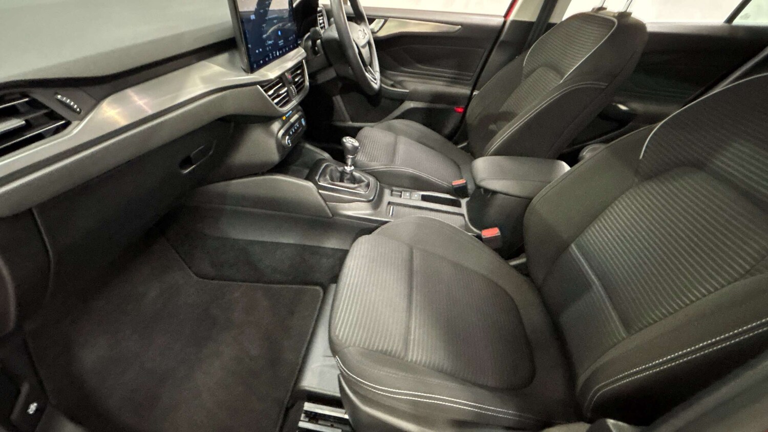 Used Ford Focus 2023 for sale - 78173523: Photo 34