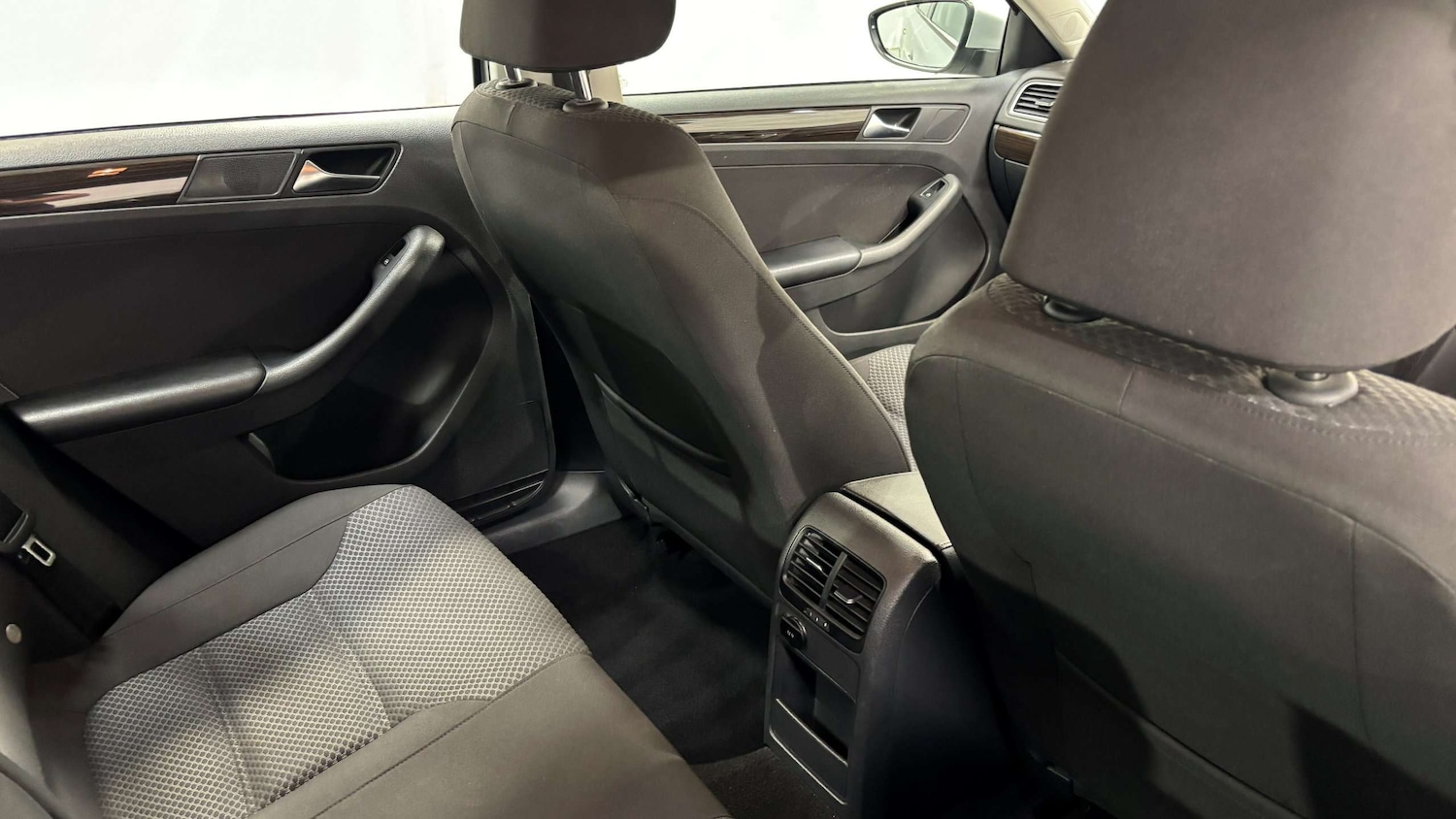 Used Volkswagen Jetta 2015 for sale - 76540798: Photo 16