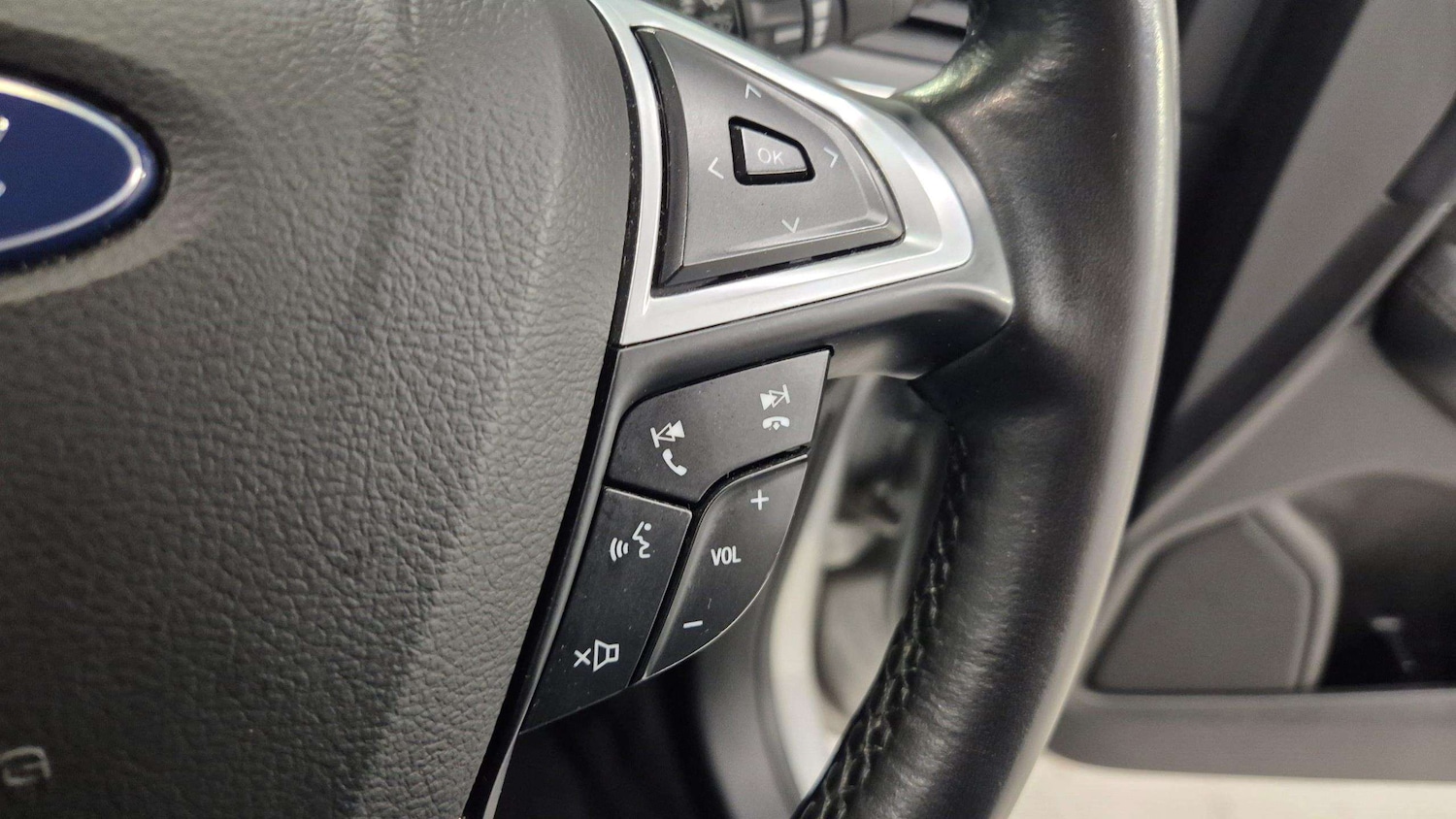 Used Ford Galaxy 2021 for sale - 75846632: Photo 24