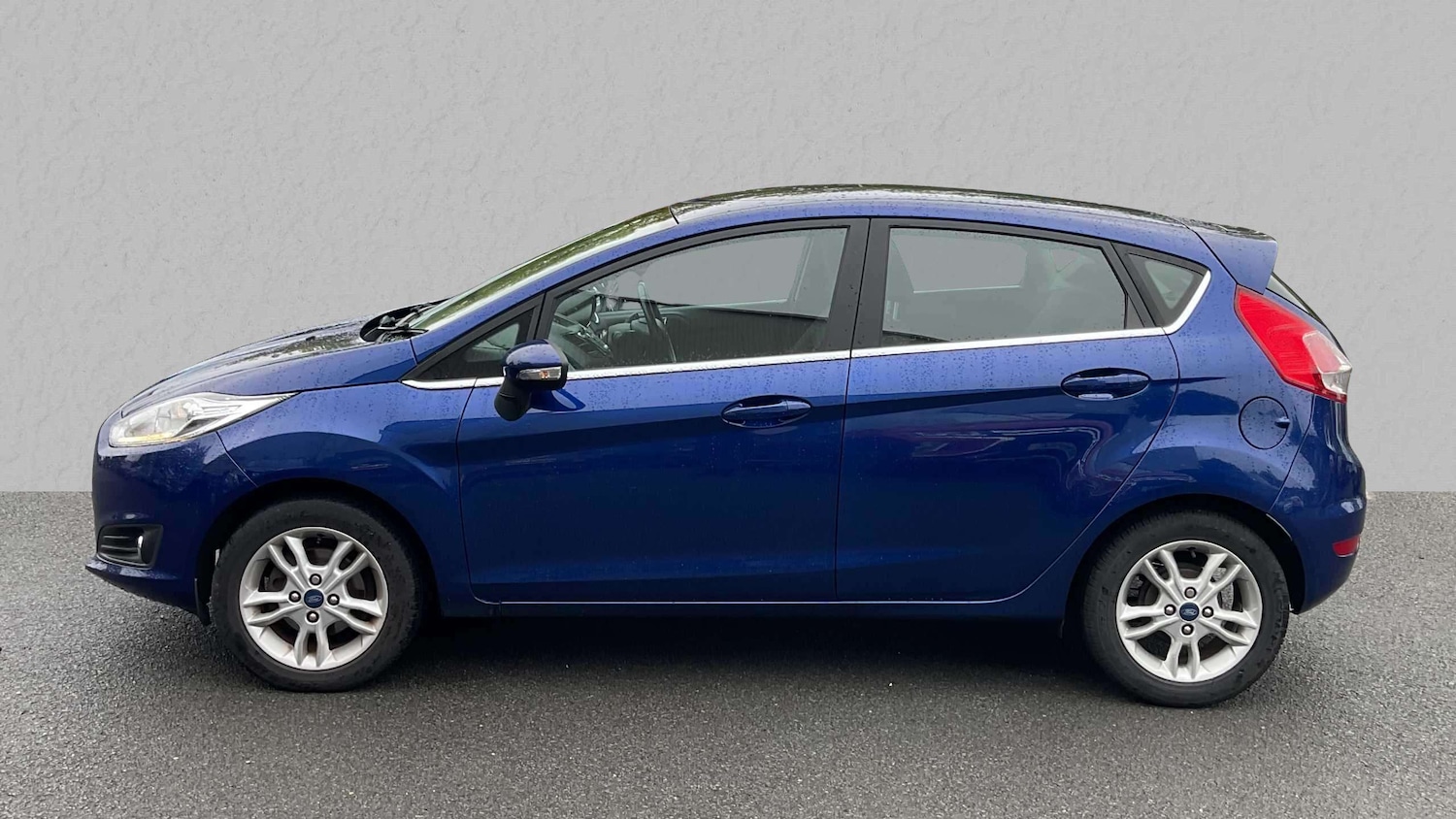 Used Ford Focus 2023 for sale - 75993935: Photo 9