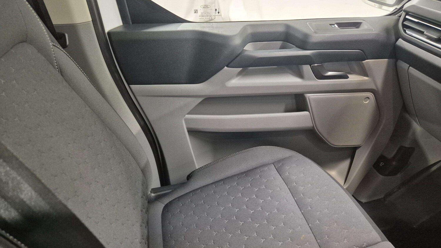 Used Ford Transit Custom 2024 for sale - 75772375: Photo 28