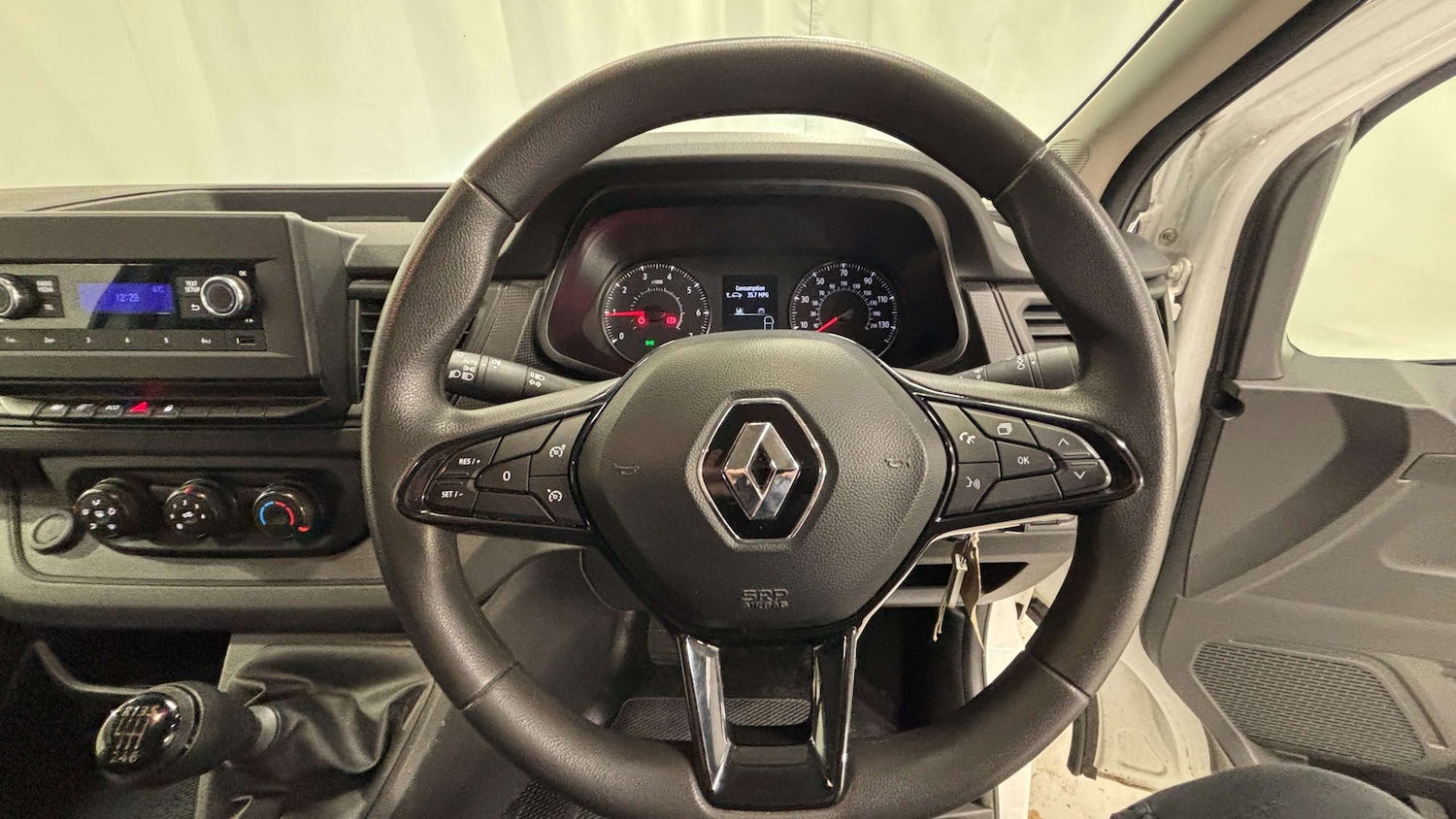 Used Renault Trafic 2023 for sale - 77347926: Photo 15