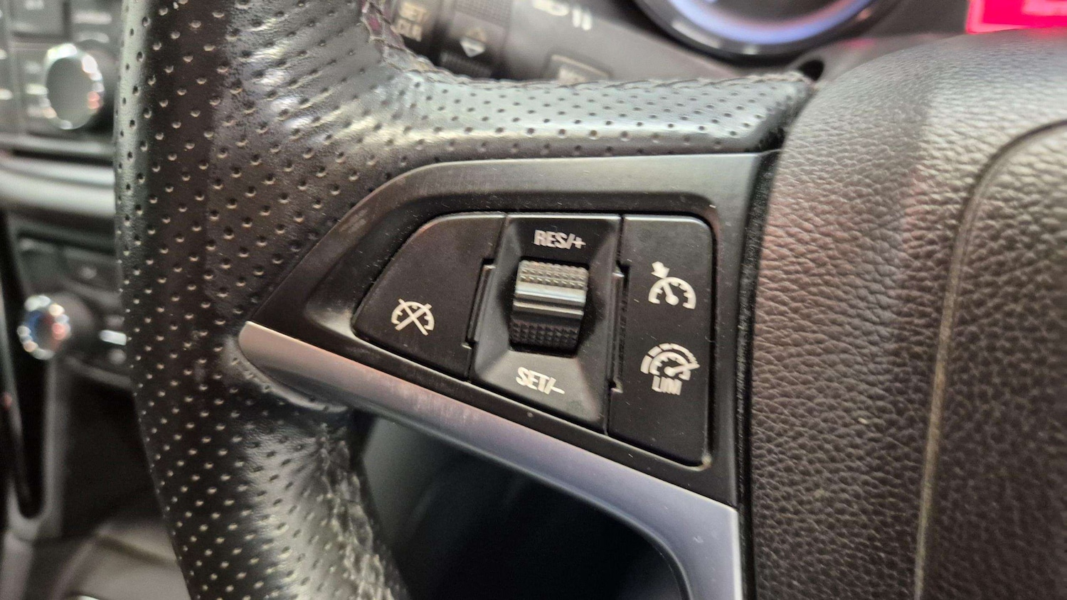 Used Vauxhall Zafira 2014 for sale - 76475895: Photo 23