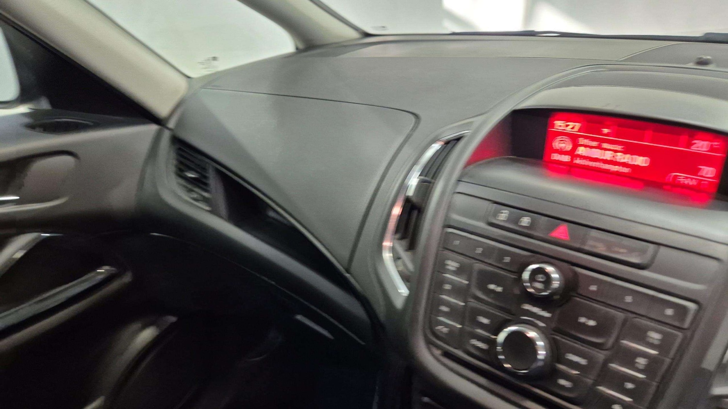 Used Vauxhall Zafira 2014 for sale - 76475895: Photo 30