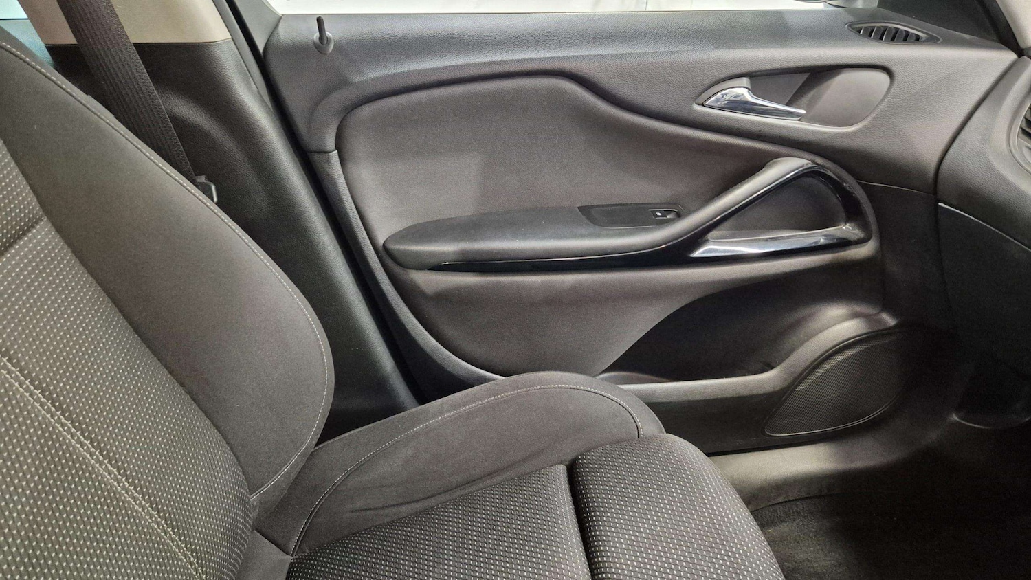 Used Vauxhall Zafira 2014 for sale - 76475895: Photo 31