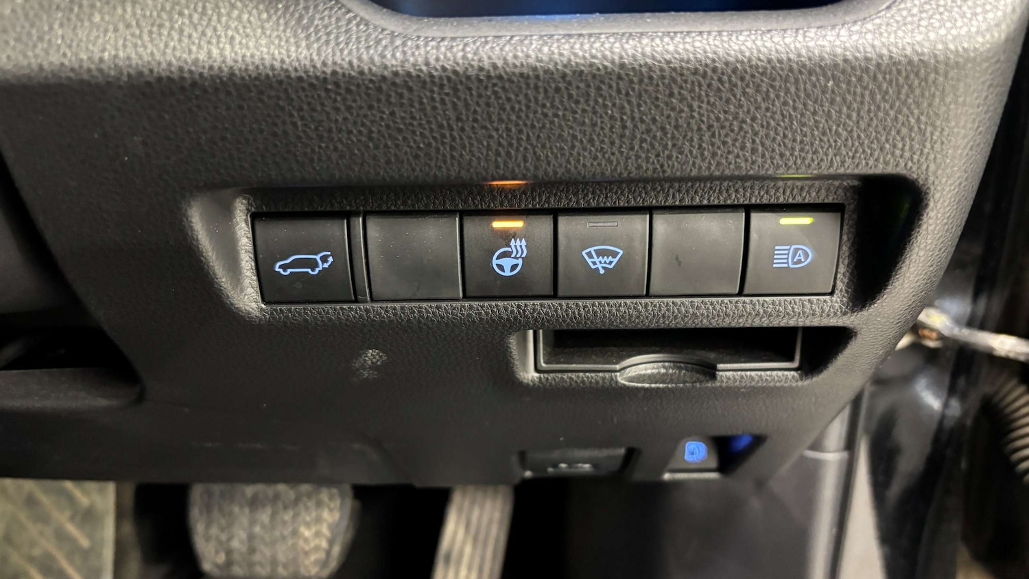 Used Toyota RAV4 2022 for sale - 77000293: Photo 24